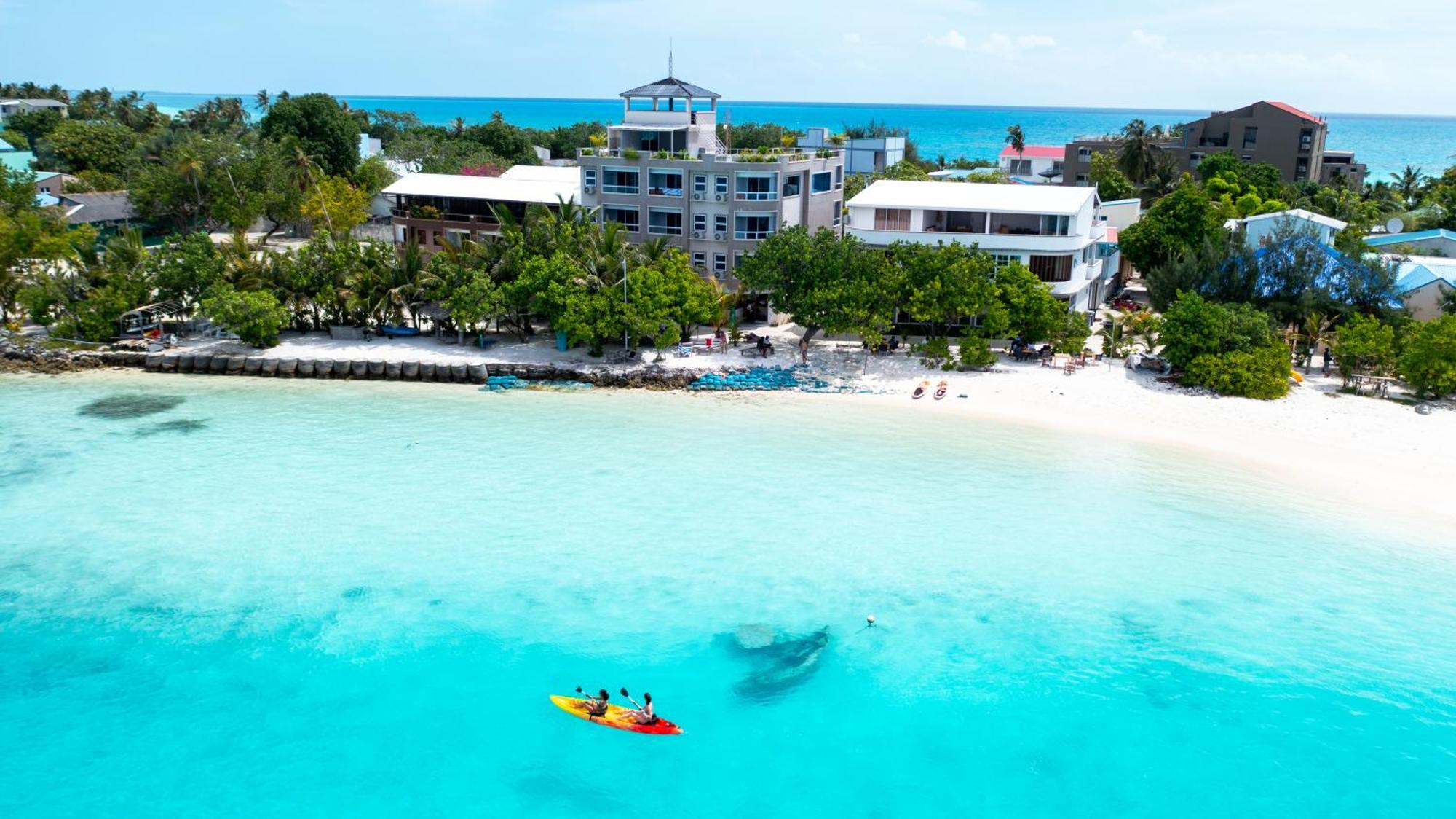 Hotel Rashu Hiyaa Dhiffushi Exterior foto