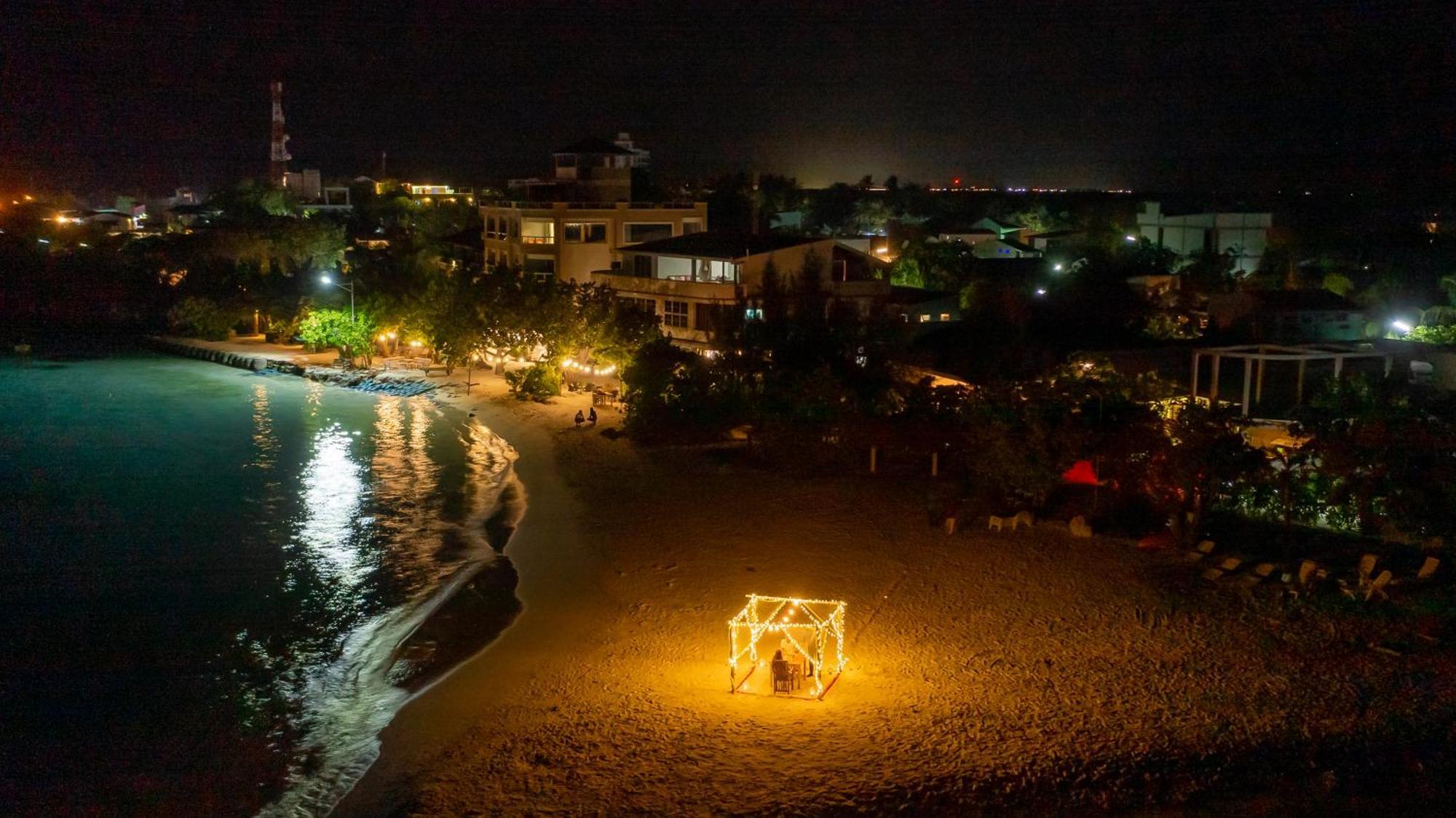 Hotel Rashu Hiyaa Dhiffushi Exterior foto