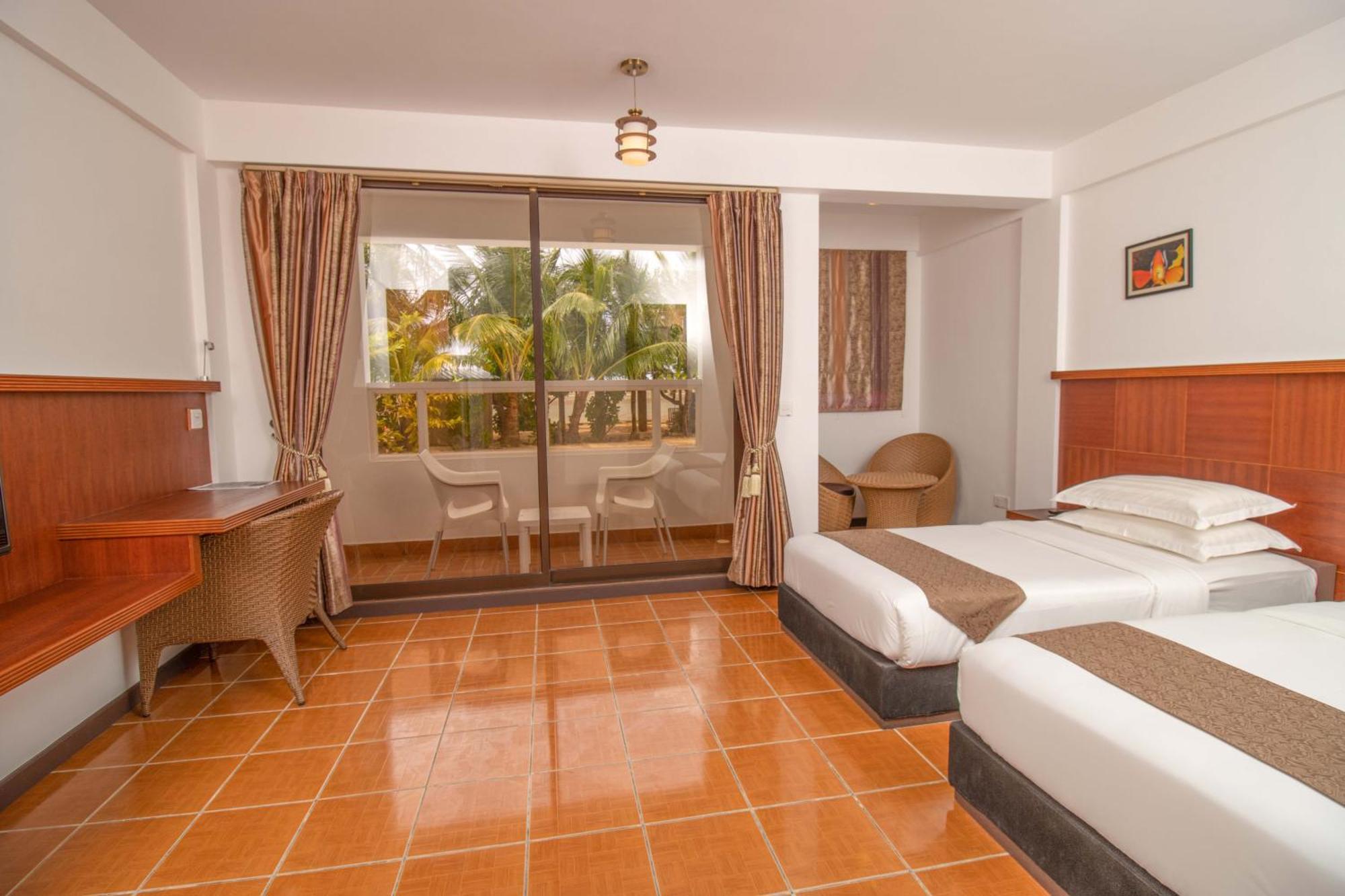Hotel Rashu Hiyaa Dhiffushi Exterior foto